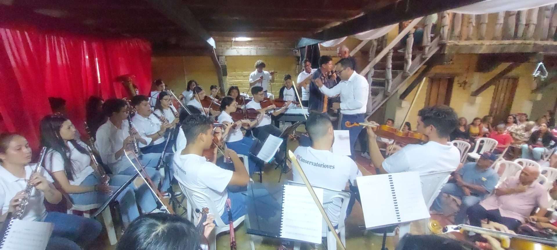 Jóvenes músicos rindieron homenaje al cantor Alí Primera
