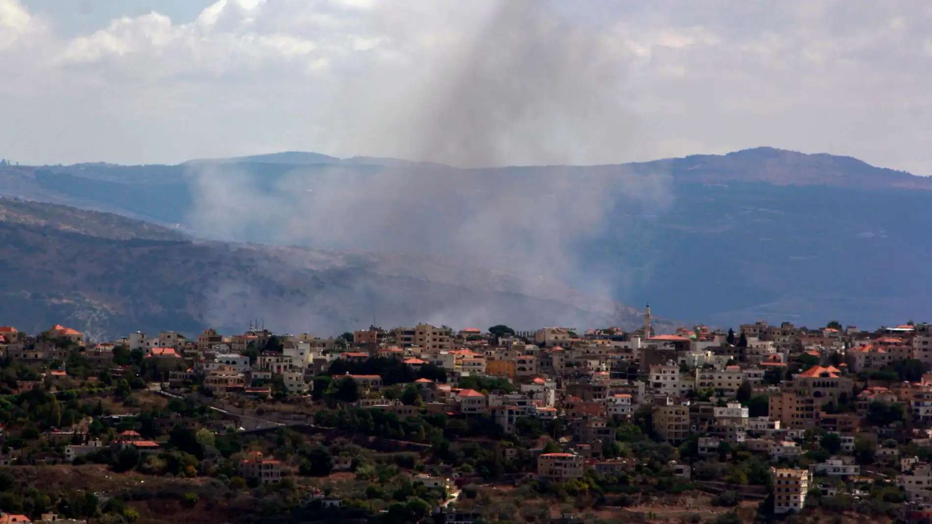 Bombardeo israelí deja 71 muertos en el Líbano en 24 horas