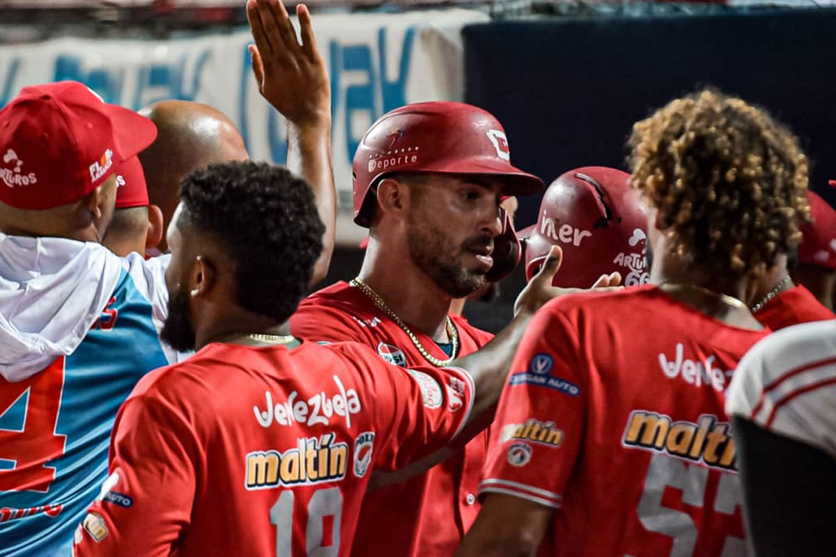 Cardenales de Lara celebró su pase al Round Robin y deja herido de muerte a Tiburones de La Guaira