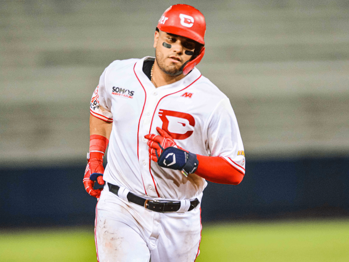 Carlos Narváez deslumbra con su talento en la LVBP