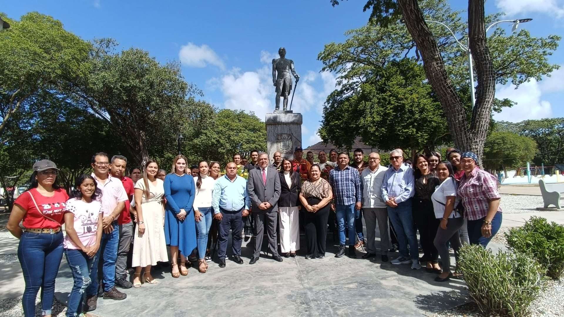 Neoespartanos rinden homenaje al héroe de la Batalla de Matasiete