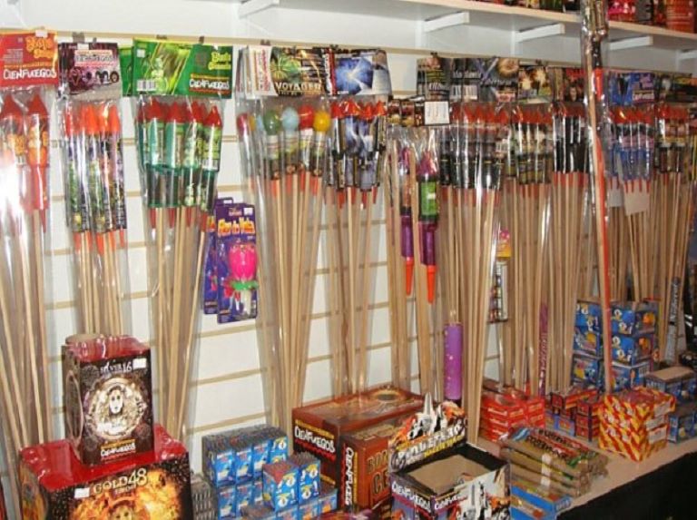 Encarcelarán a quienes vendan fuegos artificiales a los menores