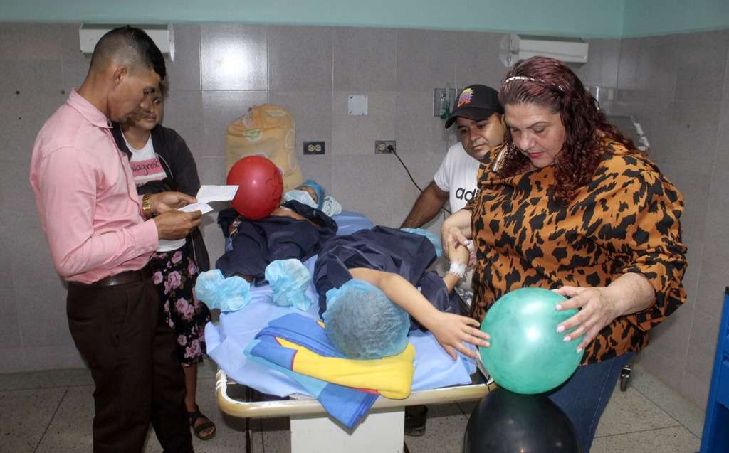 Misión Milagro opera a 70 niños con estrabismo en Barinas