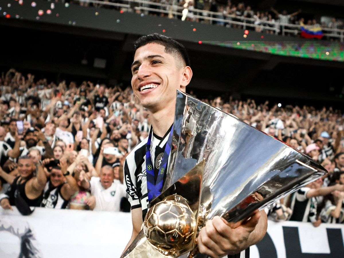 Savarino en la cima de venezolanos del fútbol Brasileño