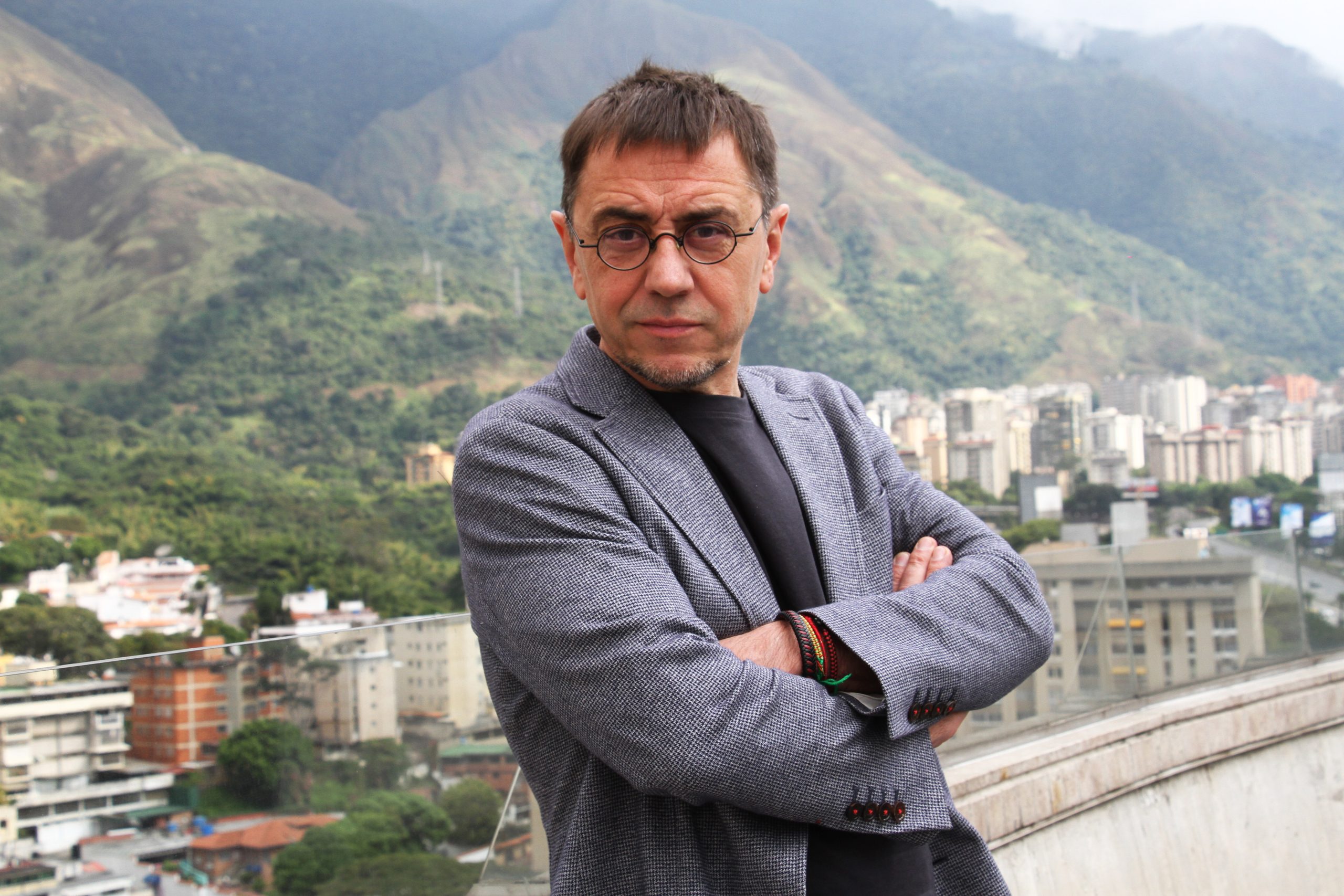Monedero: Grandes medios preparan el ruido para toma de posesión de Maduro