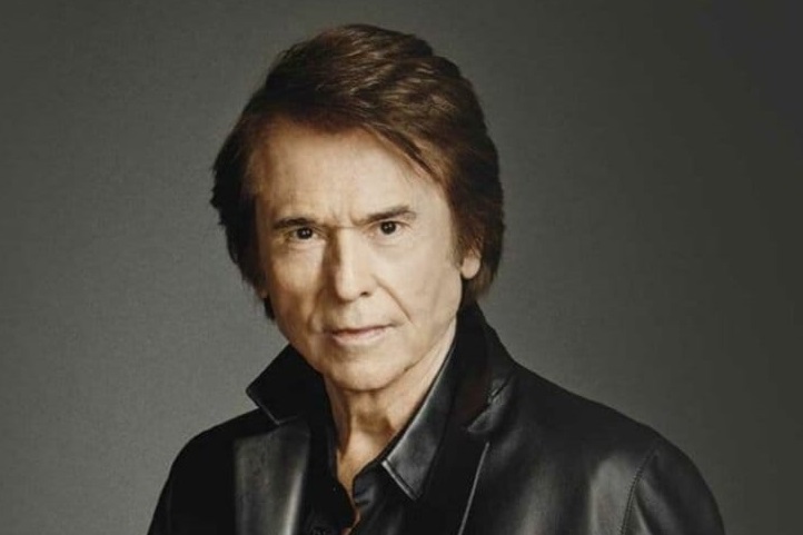 Cantante Raphael sufrió un ACV durante una entrevista