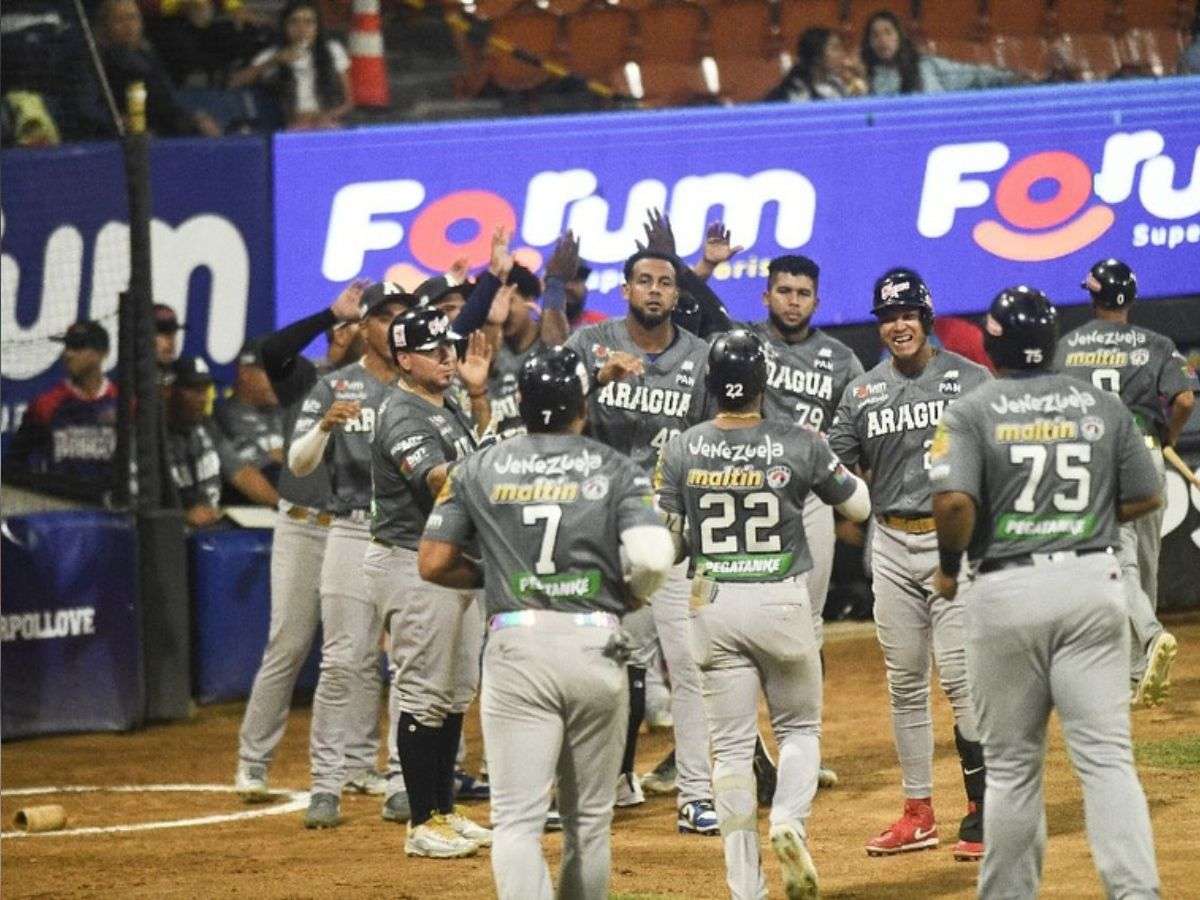Tigres triunfó en intenso duelo de batazos