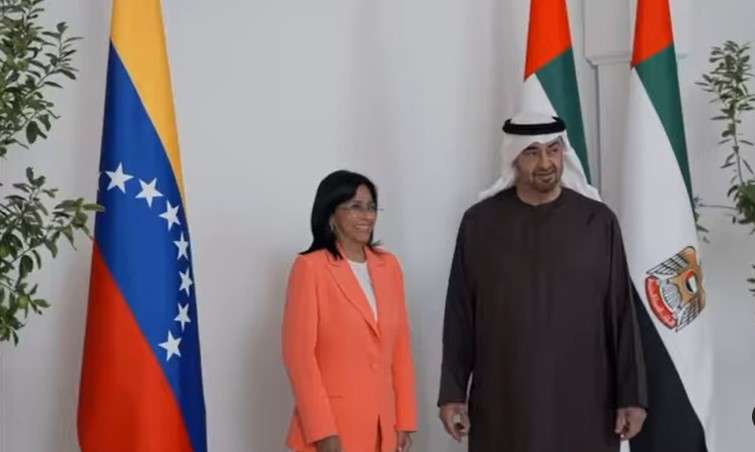 Delcy Rodríguez sostuvo reunión con presidente de Emiratos Árabes Unidos