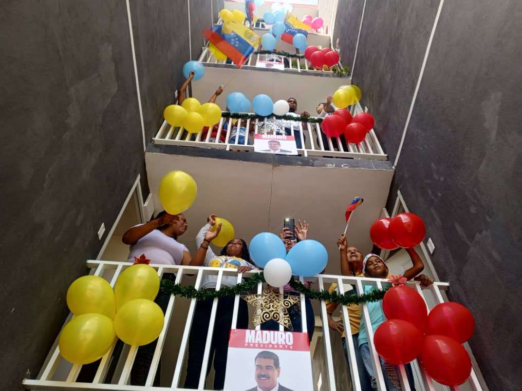 Entregan 40 nuevos apartamentos en Guarenas a familias damnificadas