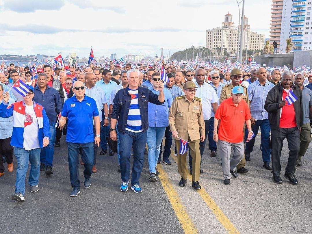 Maduro felicita a Cuba por levantar su voz contra el bloqueo de EE UU