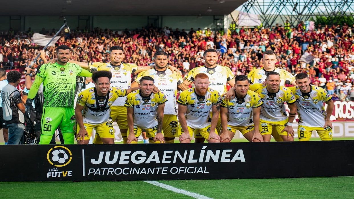 Deportivo Táchira bicampeón de la Liga Futve alza su onceavo título