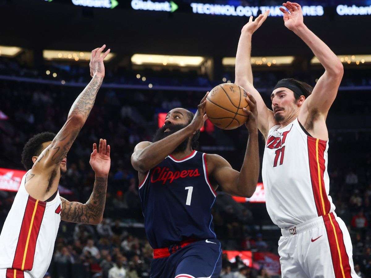James Harden fue la bujía de los Clippers