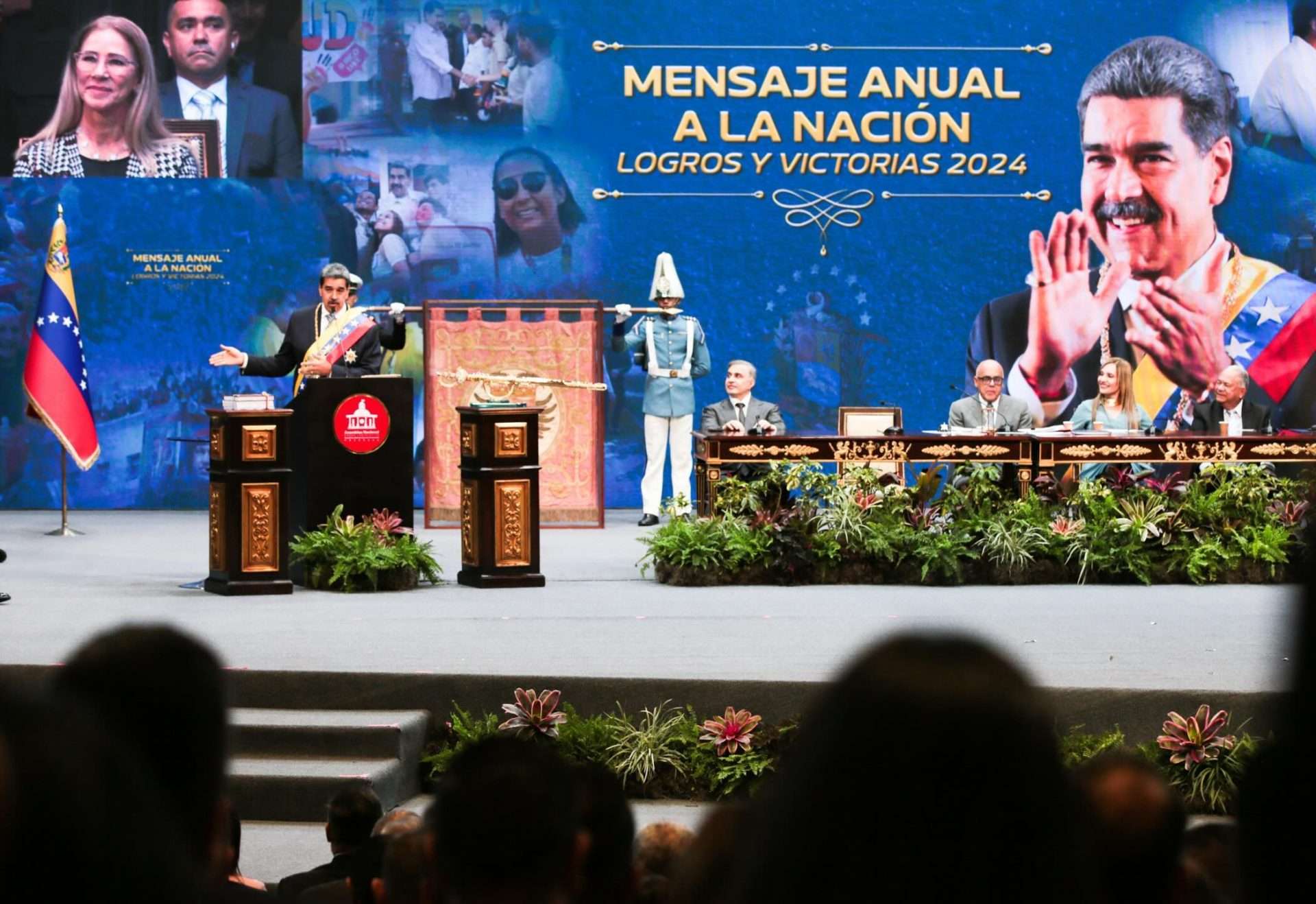 Maduro reorganiza los motores productivos para “dirigir políticas más efectivas”