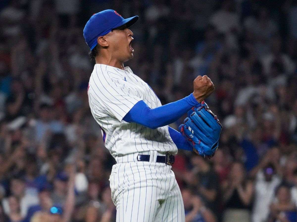 Adbert Alzolay se muda a la “Gran Manzana”