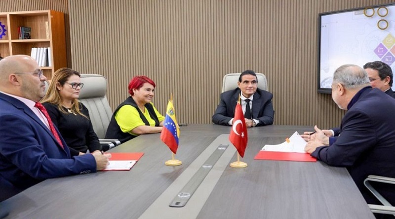 Venezuela y Türkiye suscriben convenios en materia turística