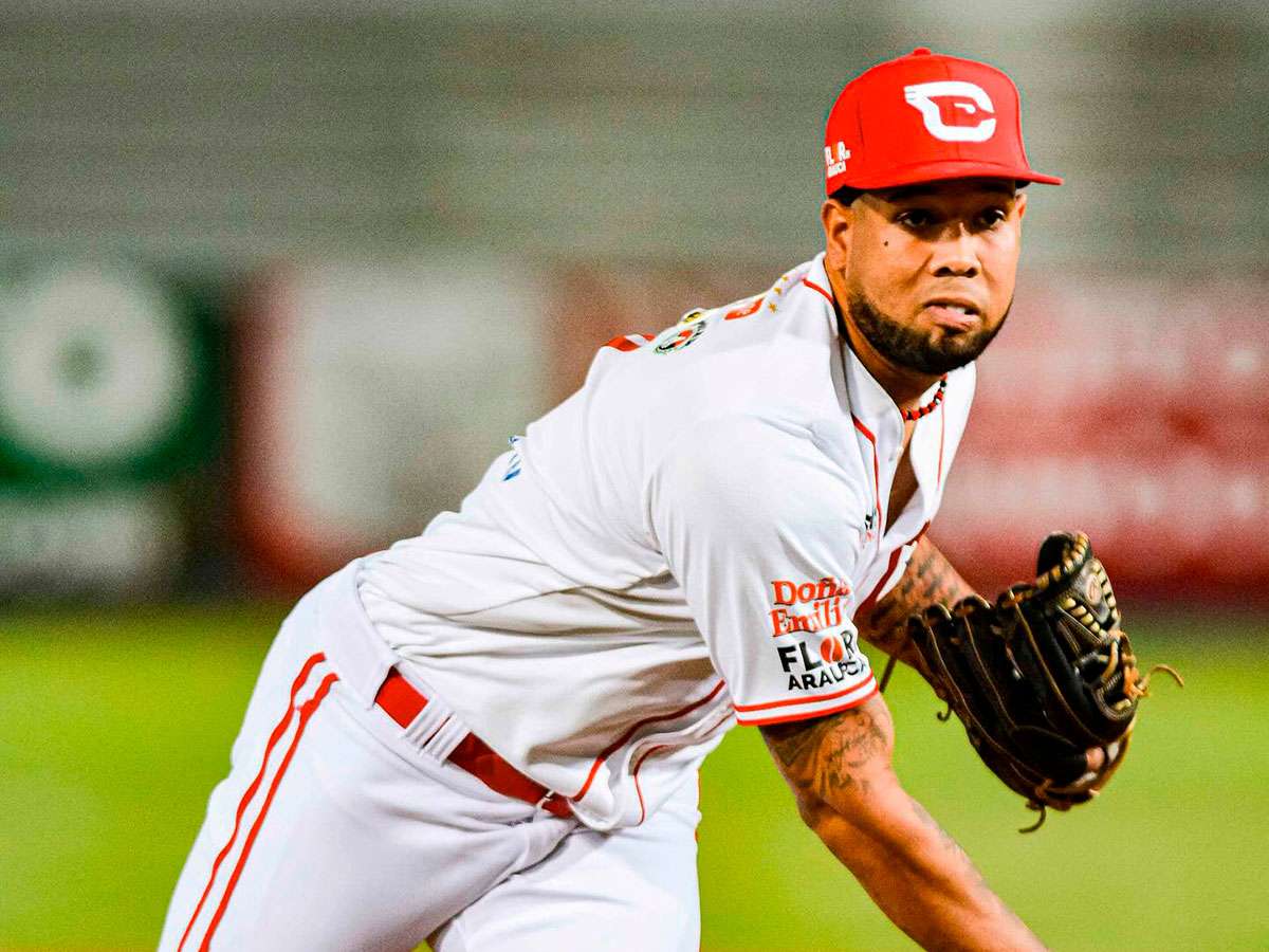 Anderson Espinoza y Darwinzon Hernández jugarán en la LVBP