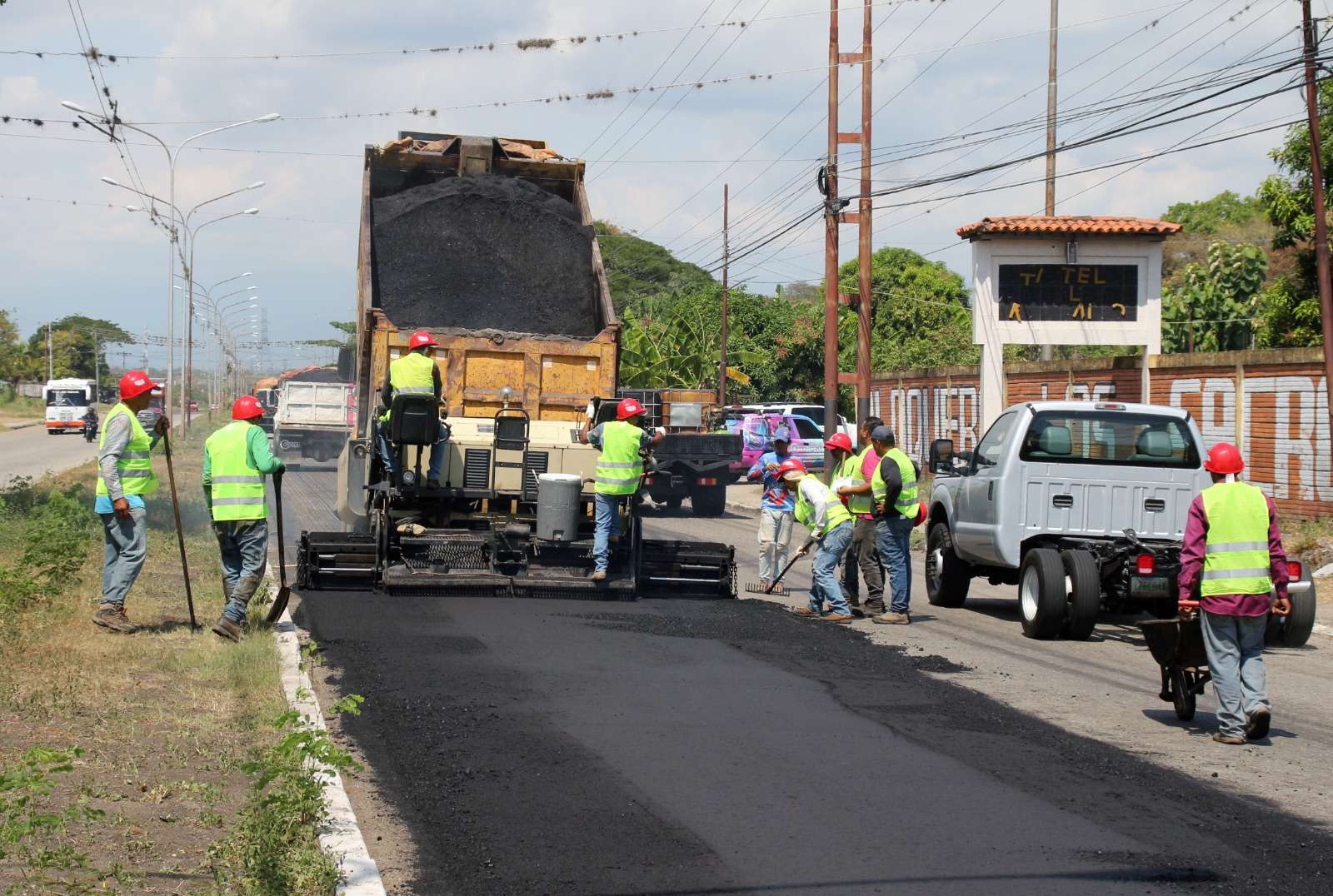 Inician rehabilitación de 25 kilómetros de vialidad en Barinas