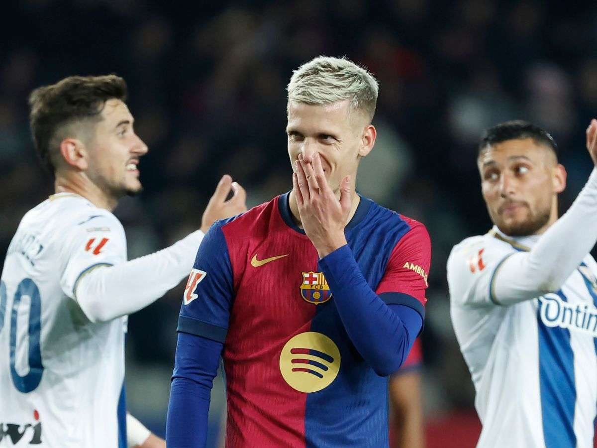 Iñigo Martínez sale en defensa de Olmo y Víctor