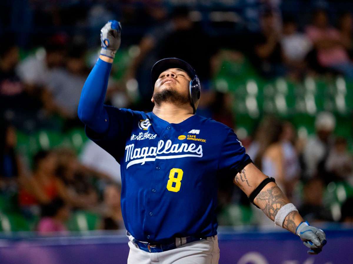 Magallanes dividió honores contra las Águilas