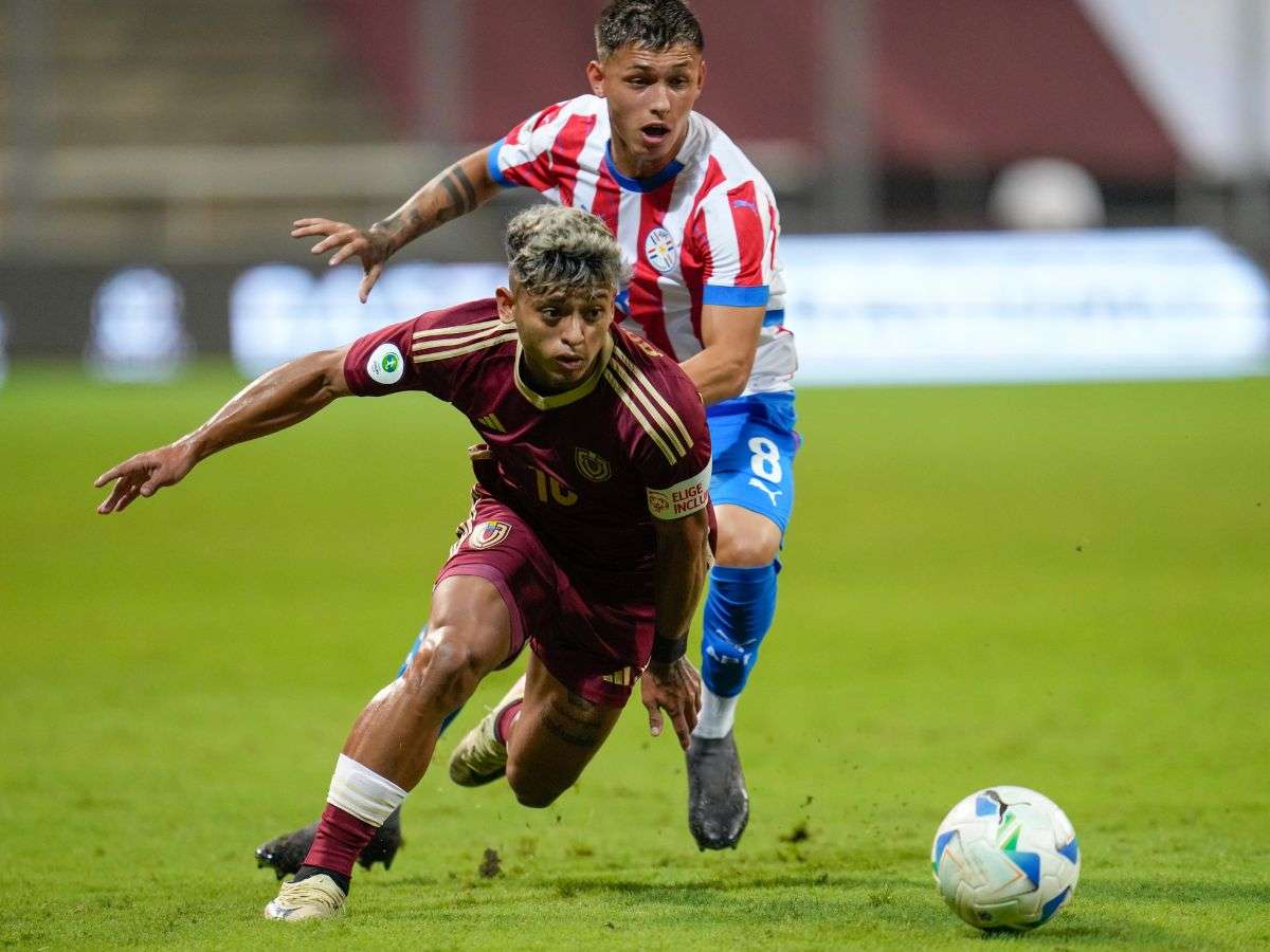 Kervin Andrade expresó su descontento con el arbitraje