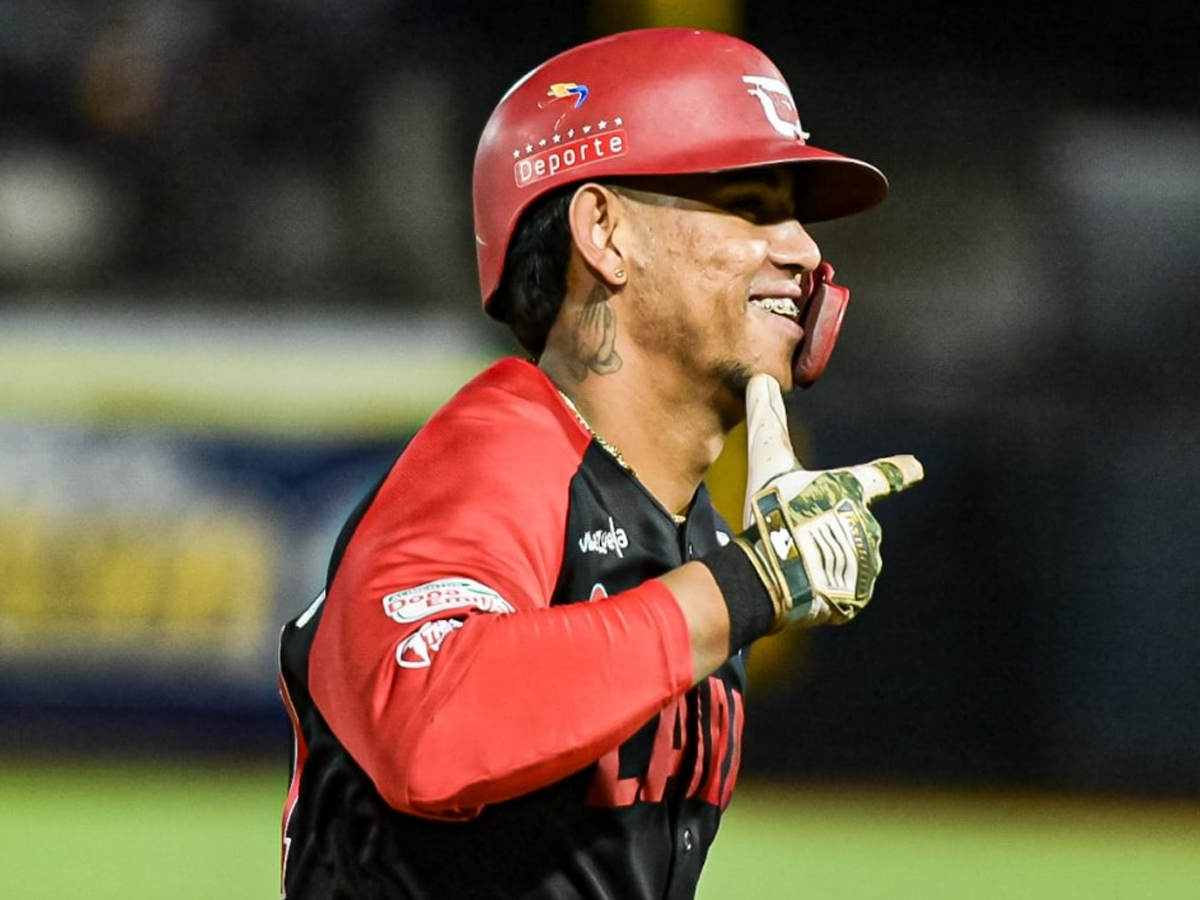Eduardo García hizo historia por Cardenales en Finales