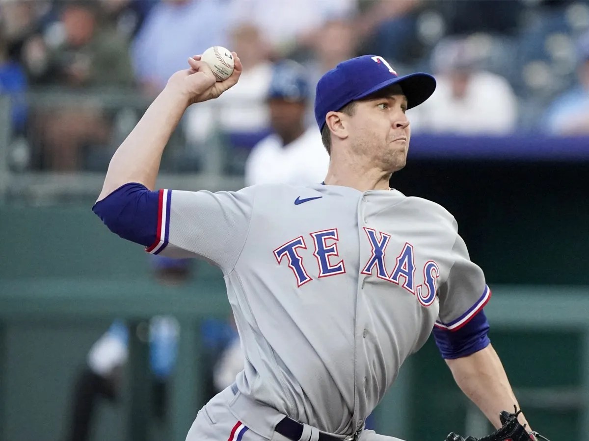 Jacob DeGrom se prepara para regresar en 2025