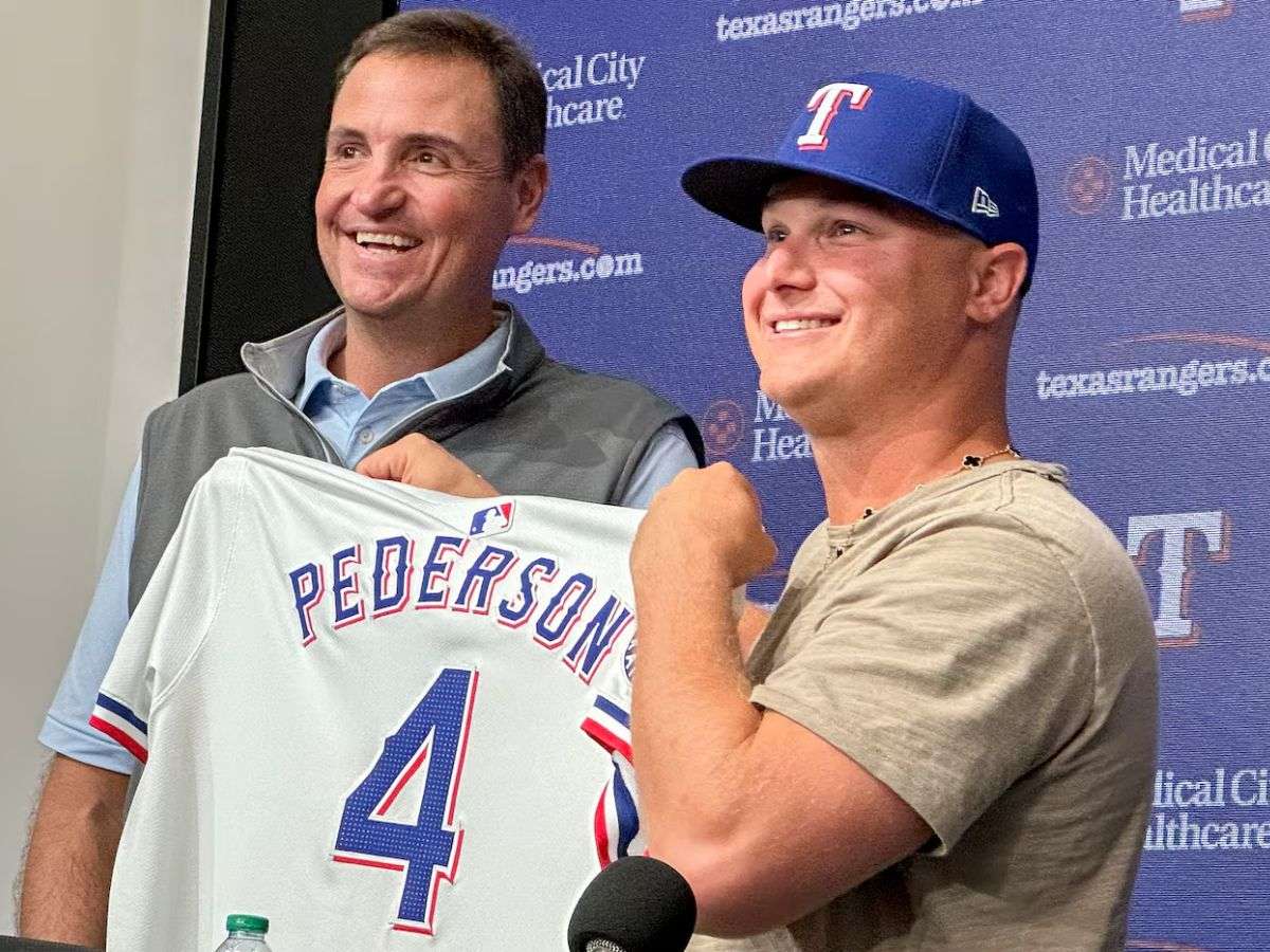 Joc Pederson se suma a los Rangers de Texas