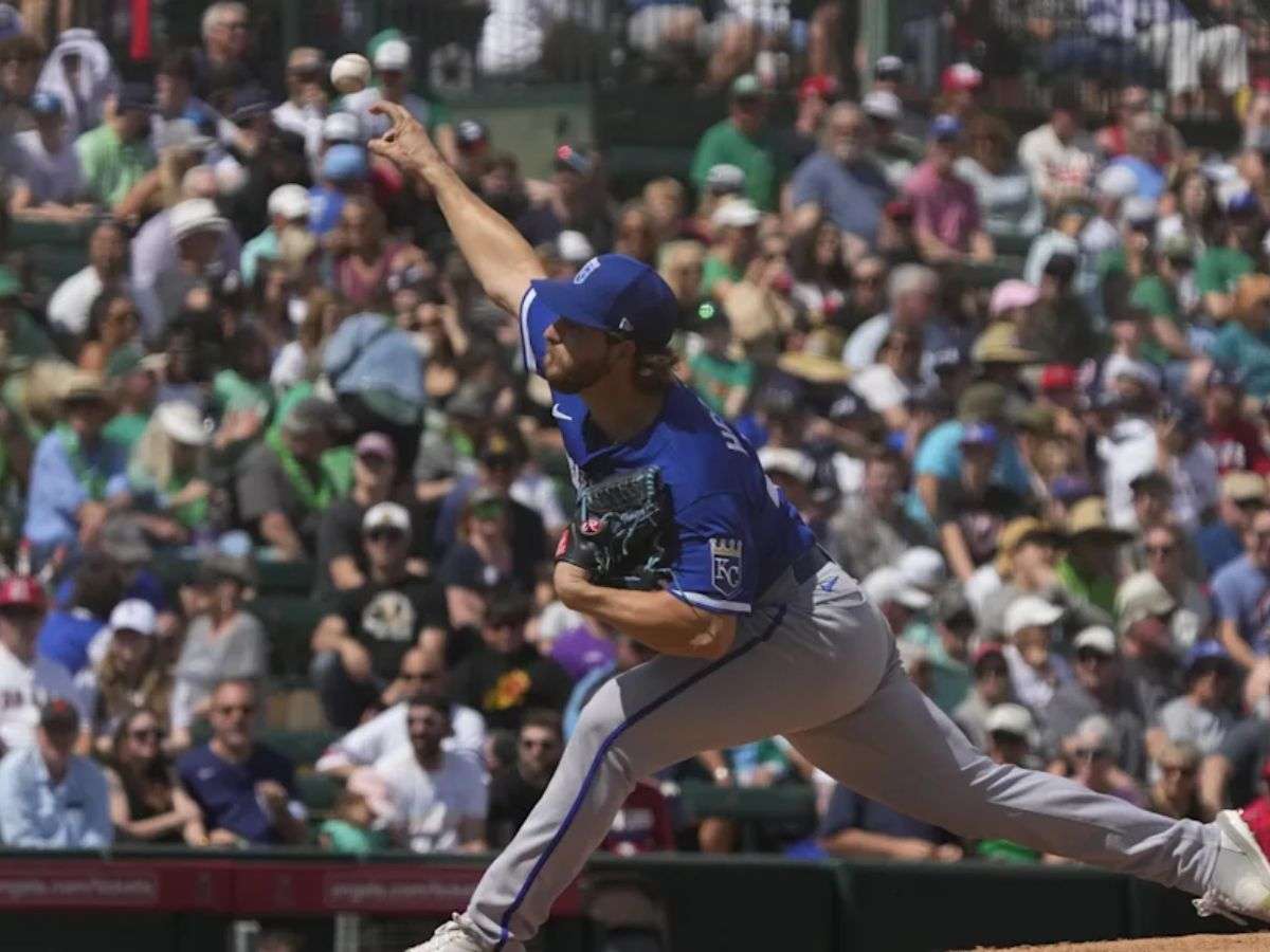 Jonathan Heasley firma con Medias Blancas contrato de ligas menores