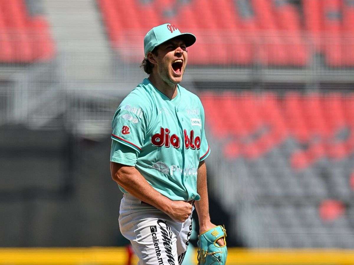 Trevor Bauer está de vuelta a la liga profesional de Japón