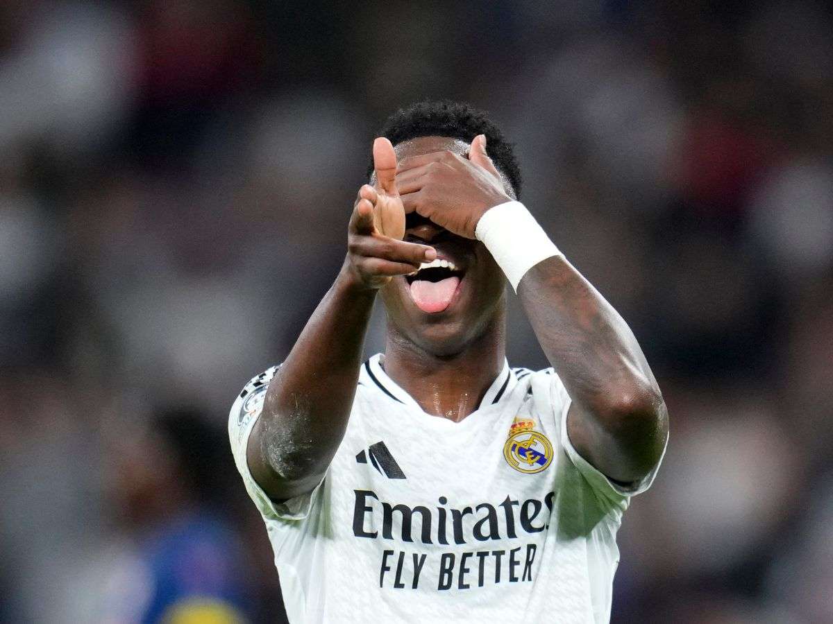 El Real Madrid goleó al Salzburgo con hito de Vinicius