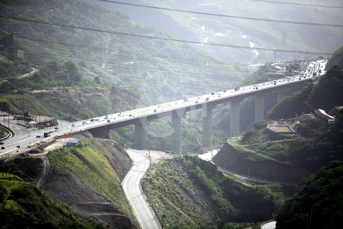 Ministerio de Transporte reprogramó trabajos de mantenimiento en la autopista Caracas