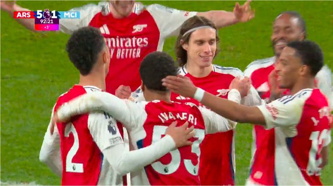 Arsenal goleó al Manchester City en debacle