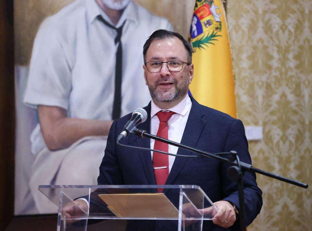 Venezuela y Gambia acuerdan fortalecer cooperación para promover un mundo más justo
