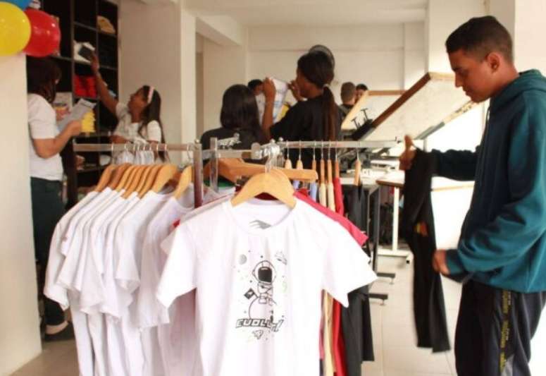 Inauguran tienda textil en el Urbanismo Ciudad Lebrun de Petare