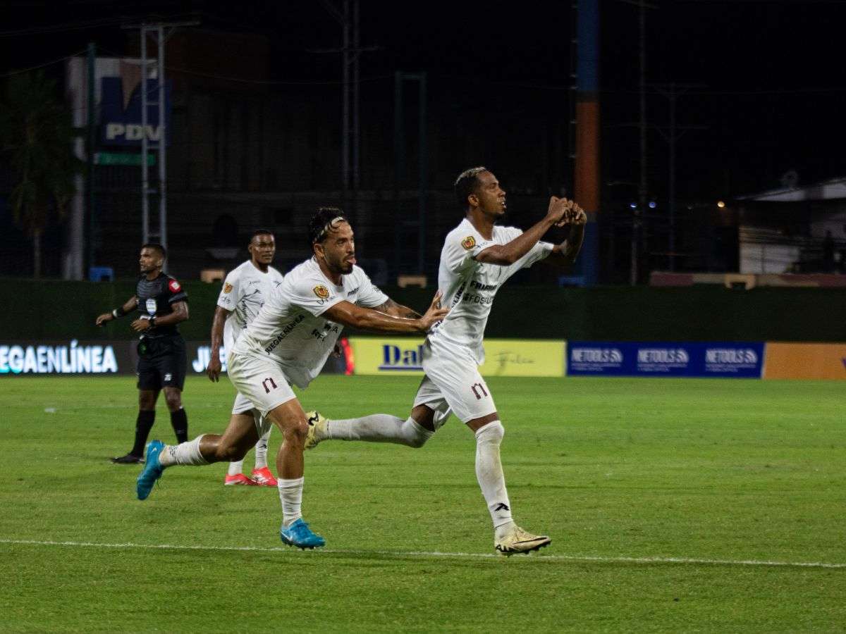 Carabobo a pelear por la cima del Torneo Apertura
