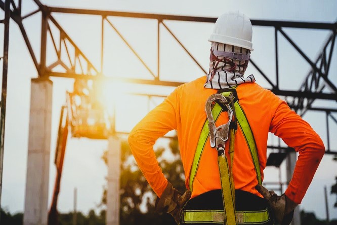 Construcciones Yamaro - Construyendo un futuro más seguro ¡Últimas innovaciones en seguridad en la construcción! - FOTO