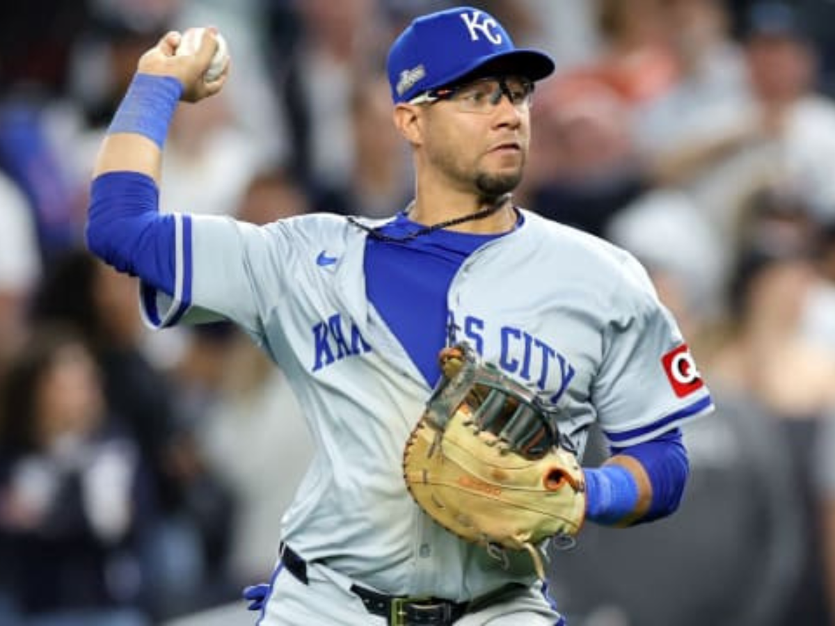 Padres firman acuerdo de Liga Menor con Yuli Gurriel