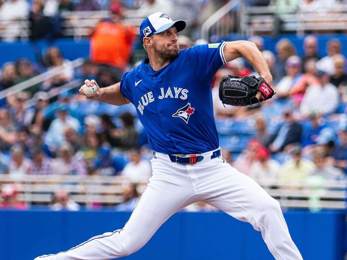 Max Scherzer tuvo un buen debut con Toronto