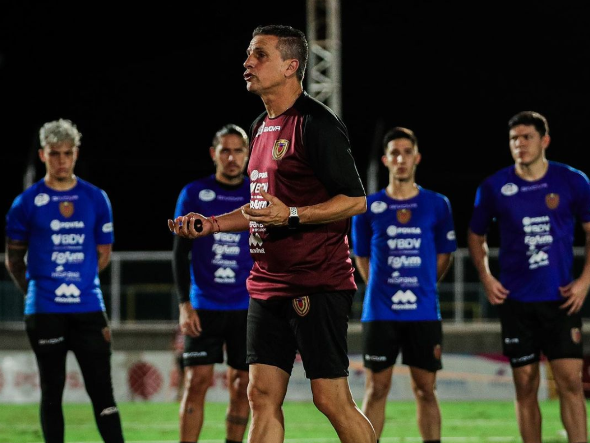 Valiño no sigue en las juveniles de la Vinotinto