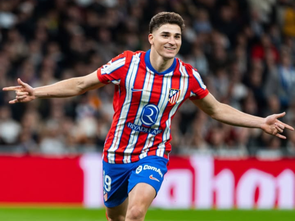 Julián Álvarez marca un doblete en la victoria del Atlético de Madrid 