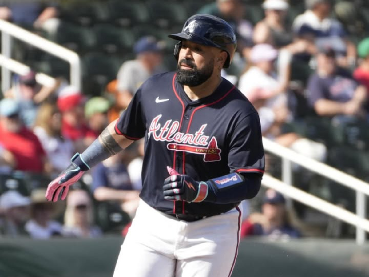 Sandy León se voló la barda en victoria de Atlanta