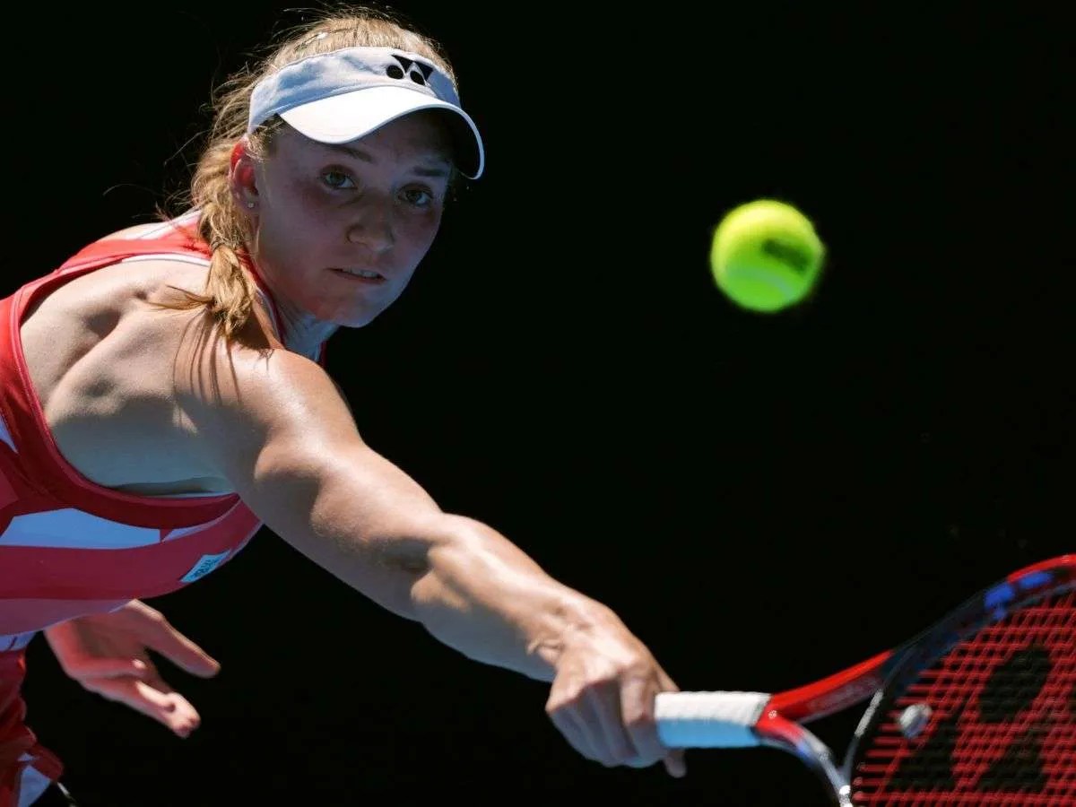 Elena Rybakina avanza a cuartos en Doha