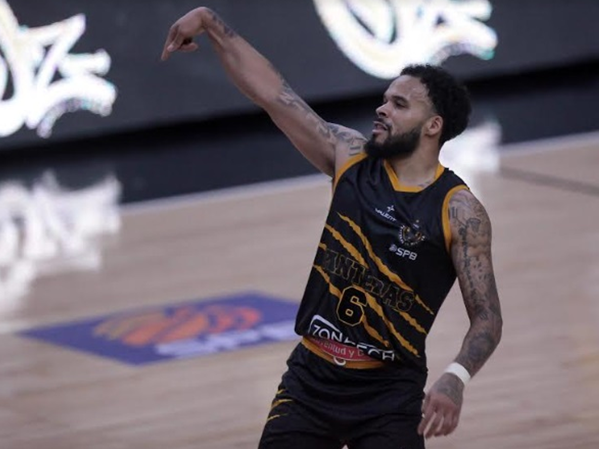 Elijah Minnie regresa a las filas de Panteras