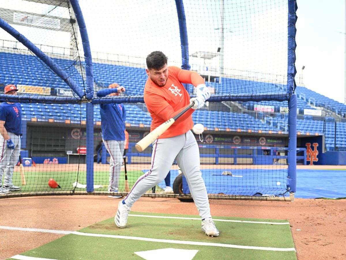 Francisco Álvarez mejoró su forma de batear gracias a J.D. Martínez