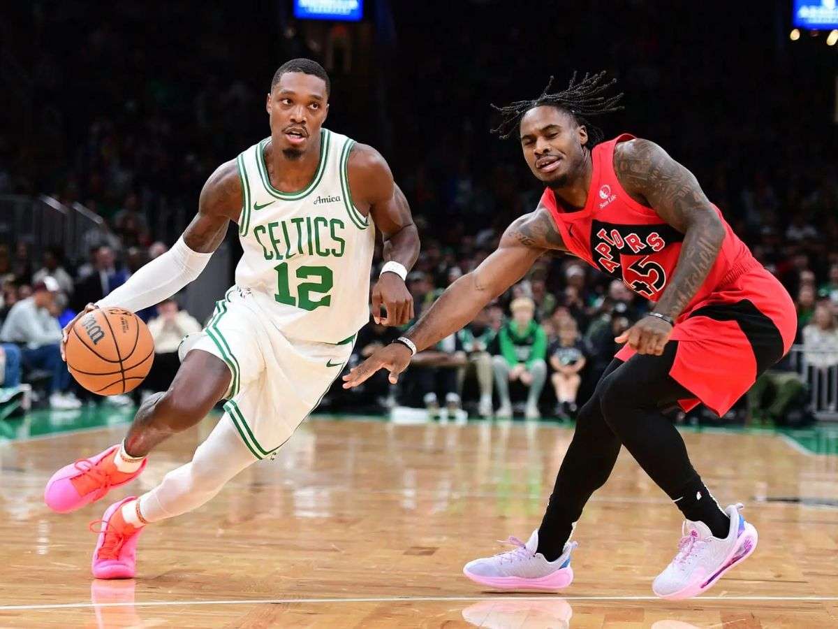 Lonnie Walker IV firma con los 76ers