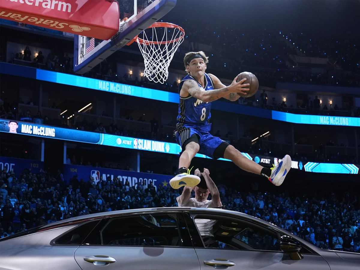 McClung logra el primer tricampeonato en el concurso de volcadas