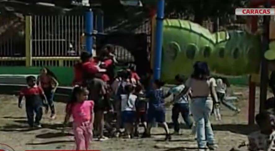 Entregan espacios rehabilitados en la parroquia Sucre