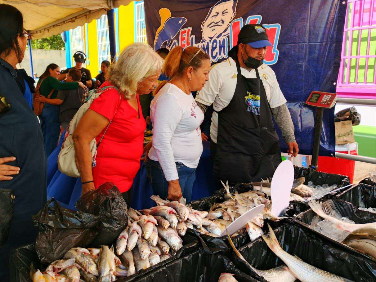 Venezuela Come Pescado benefició a 4 mil familias en Maracaibo