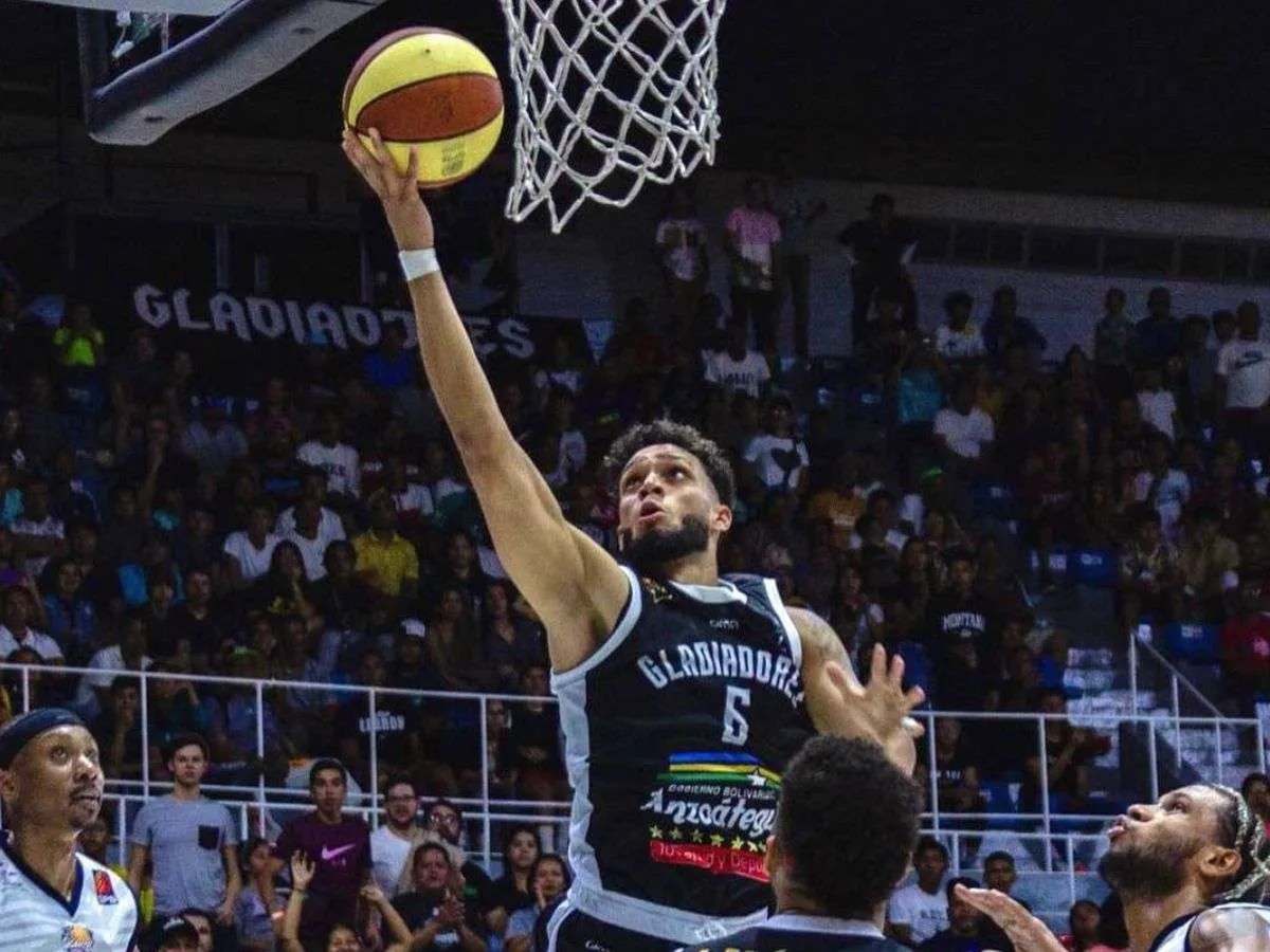 Raymond Rada defenderá la armadura de Gladiadores
