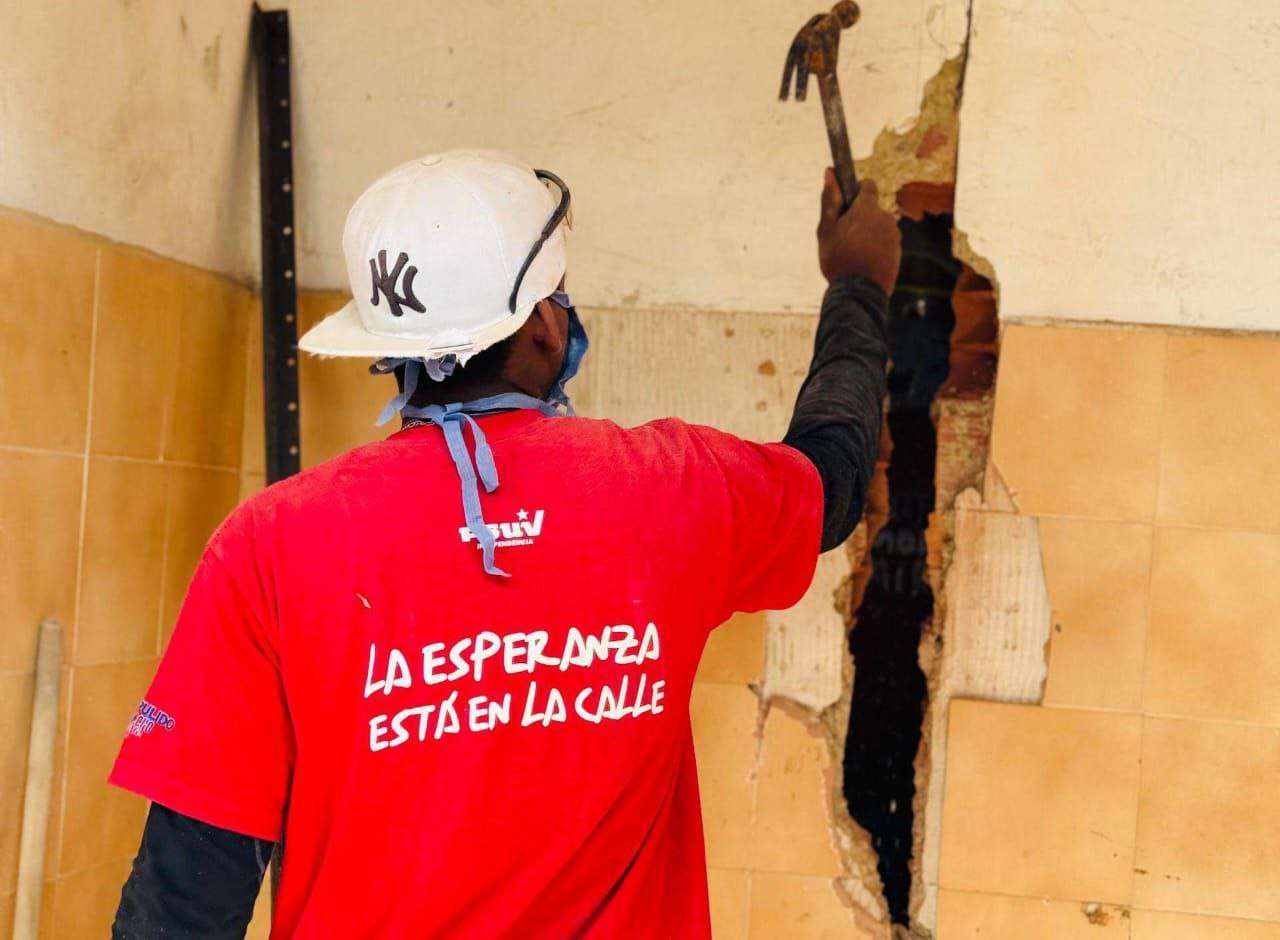 Remozan infraestructura del Hospital de Santa Teresa del Tuy